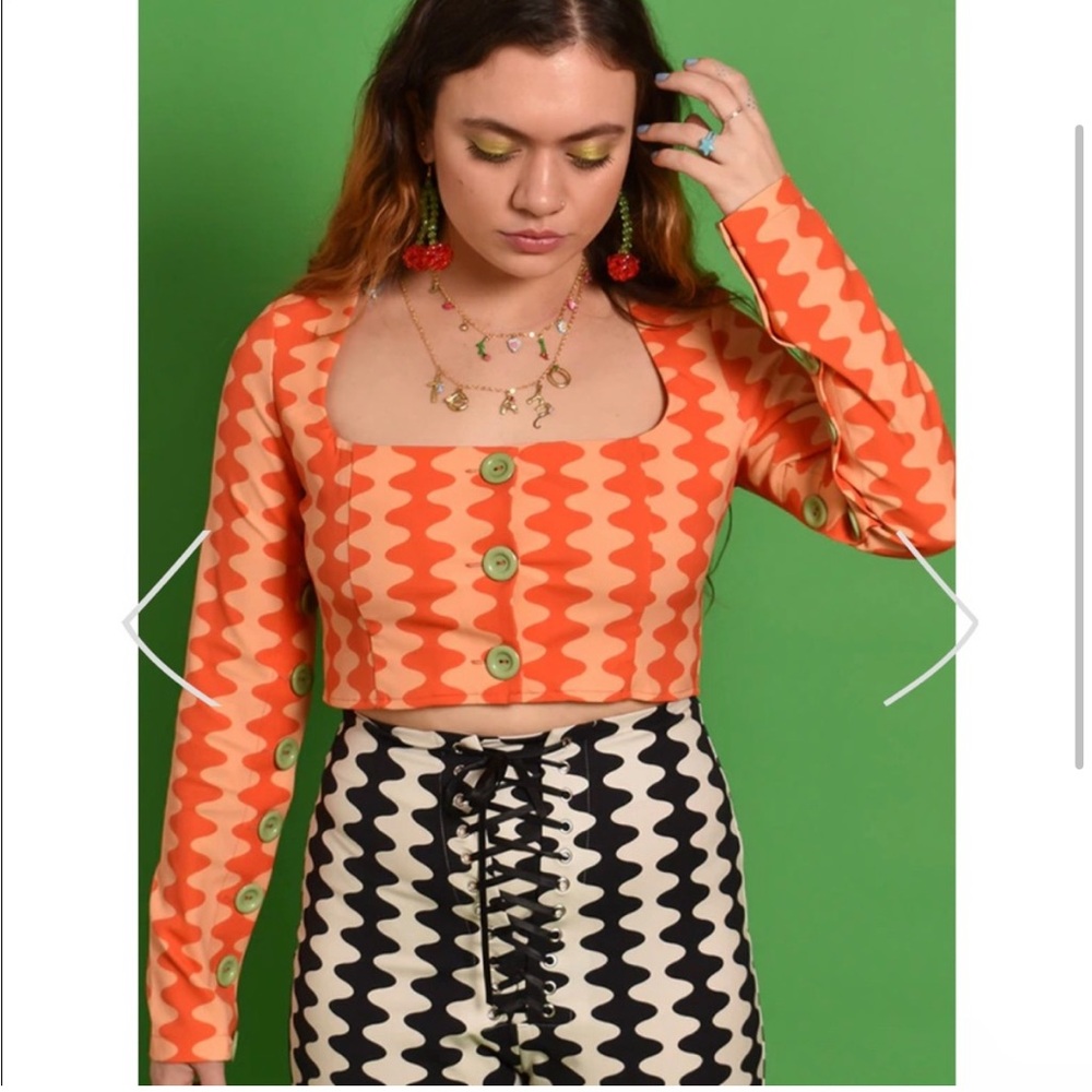 Tyler Mcgillivary sz 3XL Samara Top Cropped Buttons Cardigan